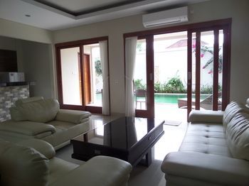Royal majesty villas 5
